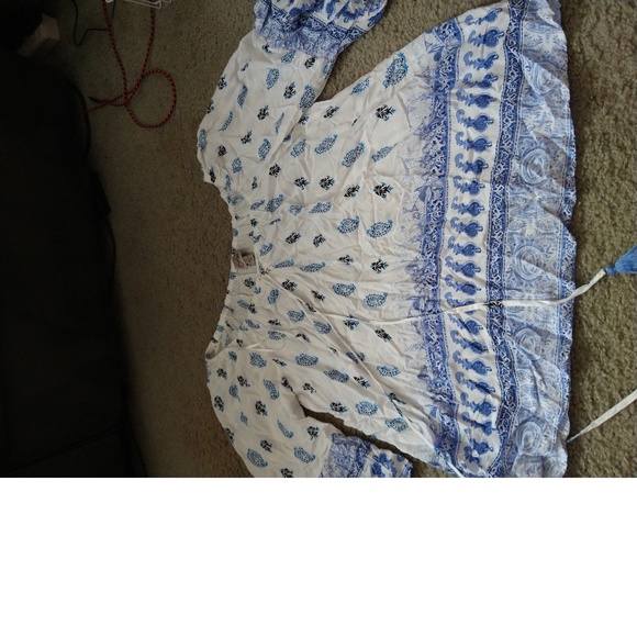 COMO VINTAGE BLUE & WHITE FLOWY SHIRT - SIZE S - Picture 4 of 4